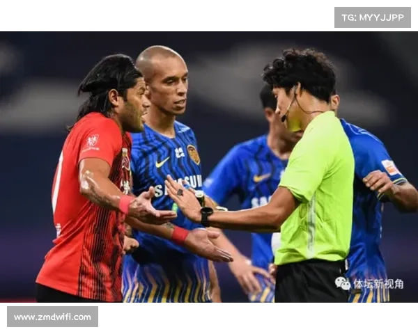 女子足球决赛激战正酣 逆袭胜利时刻见证球队荣耀腾飞